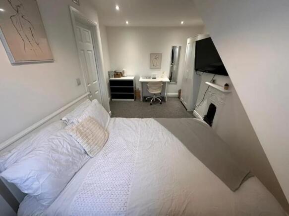 3 bed End of Terrace to rent Image 10