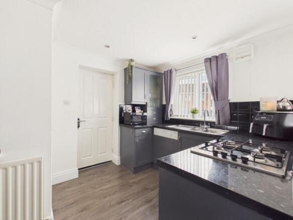 3 bed Detached for sale Image 6