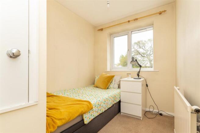 14 Hampden Close (16).jpg