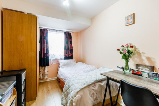 Photo 4