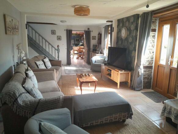 Photo 8