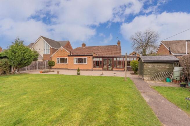 Scraptoft-Lane-Leicester-bungalow-IMG_8050.jpg