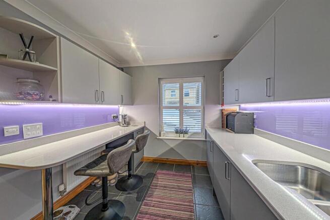 PXL_20260203_123934009.RAW-01 kit.jpg