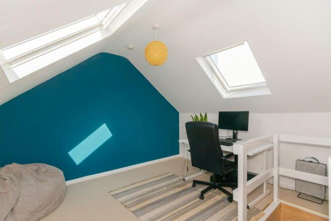 2AR1BR - Loft Room A.jpg