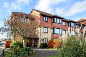 31, Anglia Court, Spring Close, Dagenham RM8 1SW