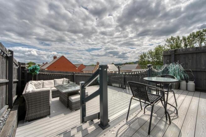 Garden - dining and seating.jpg