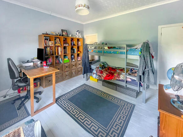 2 bed Terraced for sale Image 7