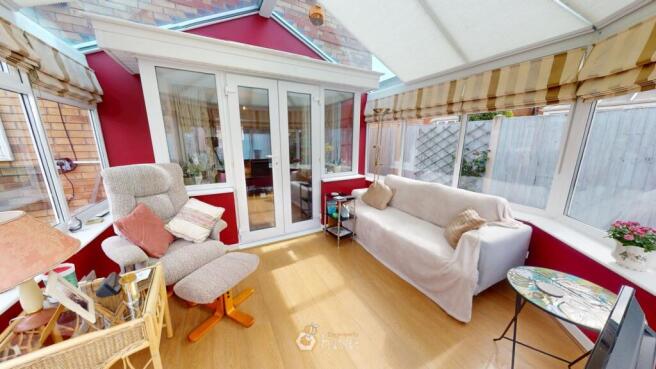 4 bed Detached for sale Image 11