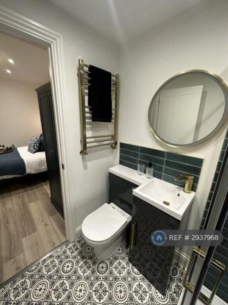 Studio 6 En-Suite