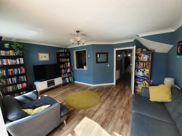 Photo 3
