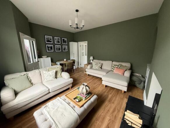 2 bed Terraced for sale Image 2