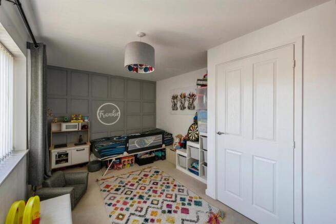 3 bed Terraced for sale Image 7