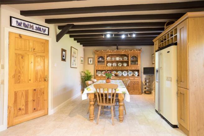 Breakfasting Kitchen