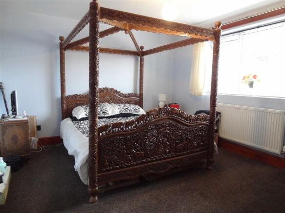 BEDROOM 3