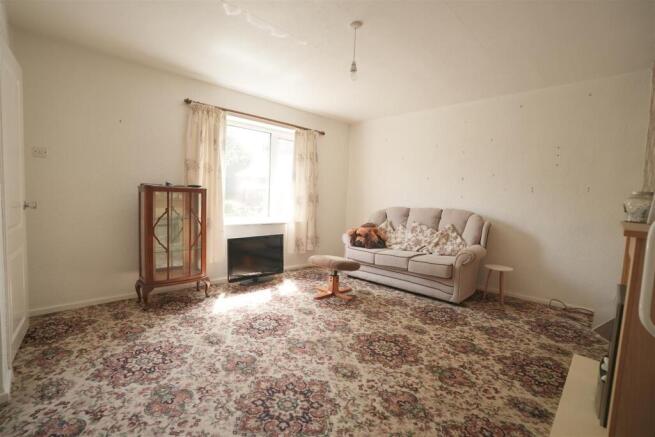 3 bed Semi-Detached for sale Image 7