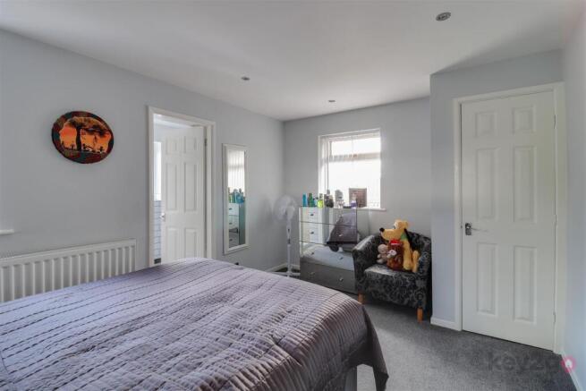 3 bed Detached for sale Image 12