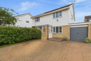39, Lowick Court, Northampton NN3 7TZ