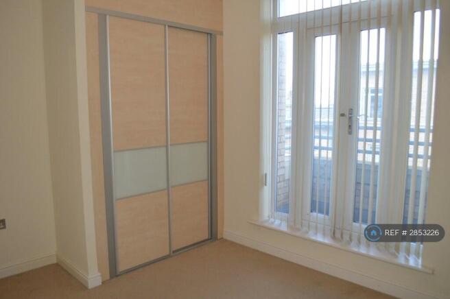 Master Bedroom Fitted Wardrobes & Balcony