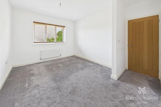 4 bed Detached for sale Image 4