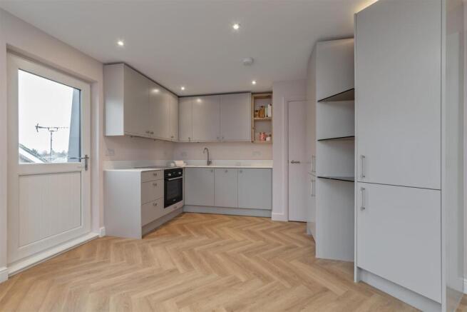 2ARoyalRoad_TopFloor-8.jpg