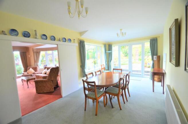 dining room.jpg