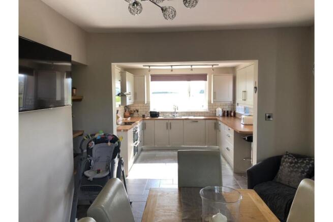Kitchen/Dining Room