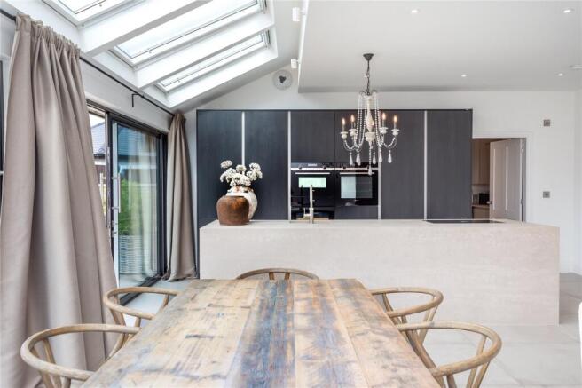 Kitchen/Dining