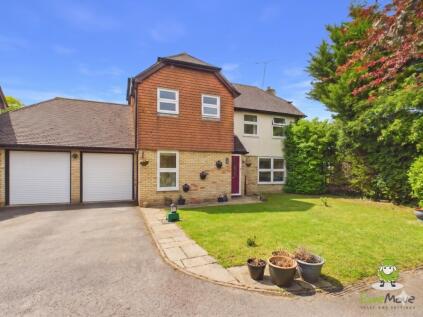 Fennel Close, Chineham, Basingstoke, Hampshire, RG24