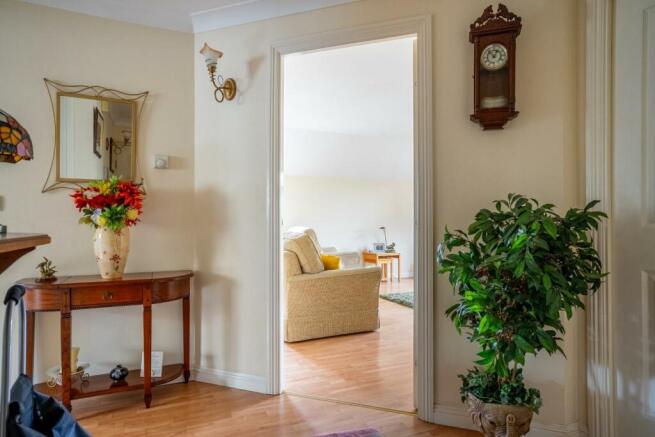 2 bed Apartment for sale Image 7