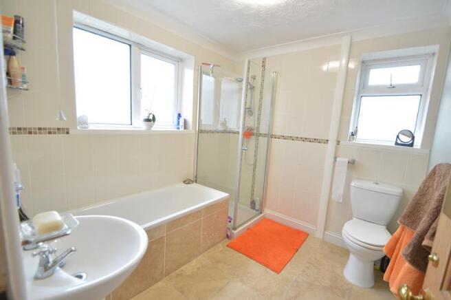 Bath/shower room