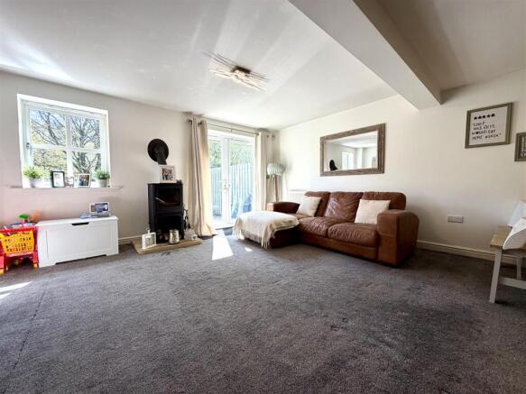 3 bed Town House for sale Image 7
