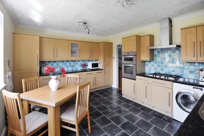 Kitchen/dining...