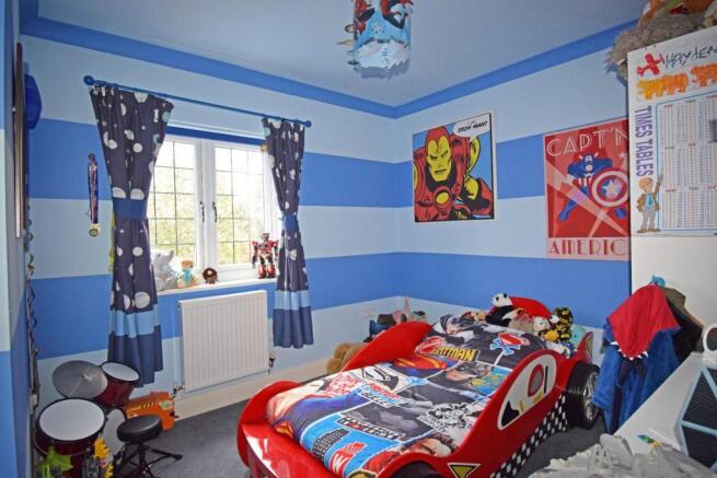 11 Lord Austin Drive, bed 3.jpg
