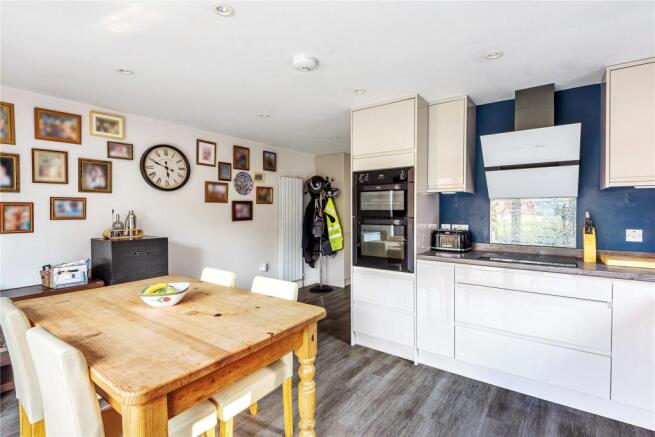 Kitchen/Dining