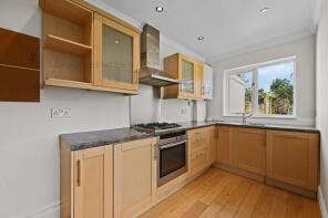 Flat 1, 19 Grantham Court, Friars Place Lane, London W3 7AN