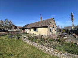 Rosaletta, High Street, Yenston, Templecombe BA8 0NG