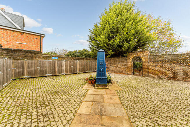 Communal Grounds