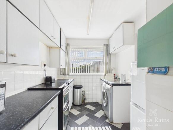 3 bed Semi-Detached for sale Image 7
