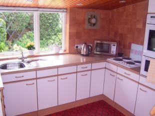 Fitted kitchen