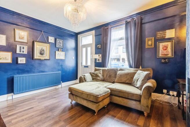 3 bed Semi-Detached for sale Image 6