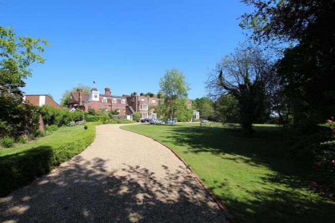 Entrance to Barcombe