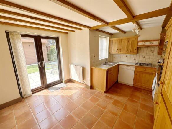 Kitchen Dining Room.JPG
