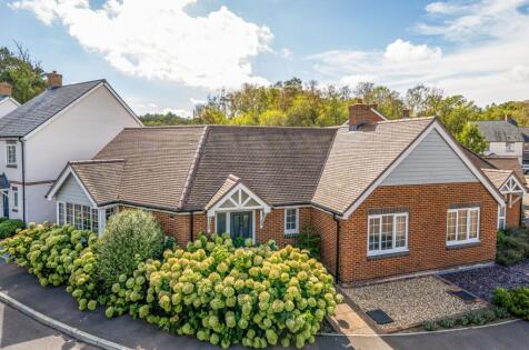 Deerleap Lane, Rowland's Castle, PO9