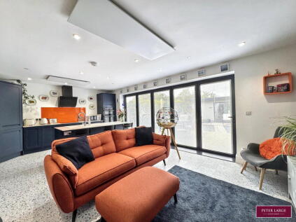 Dee Road, Talacre, Flintshire CH8 9RS