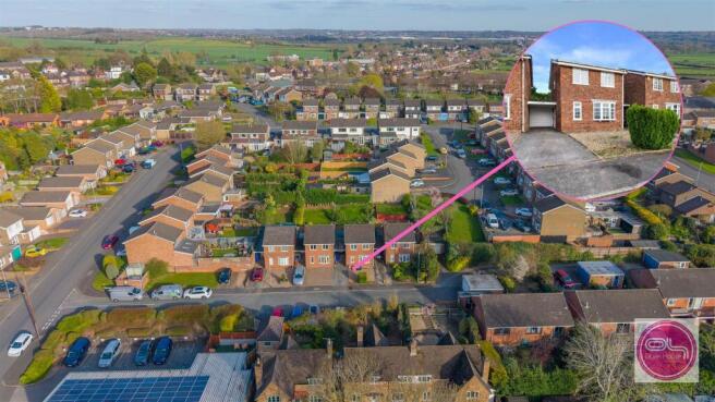 Hawthorn Crescent, Stapenhill (1).jpg