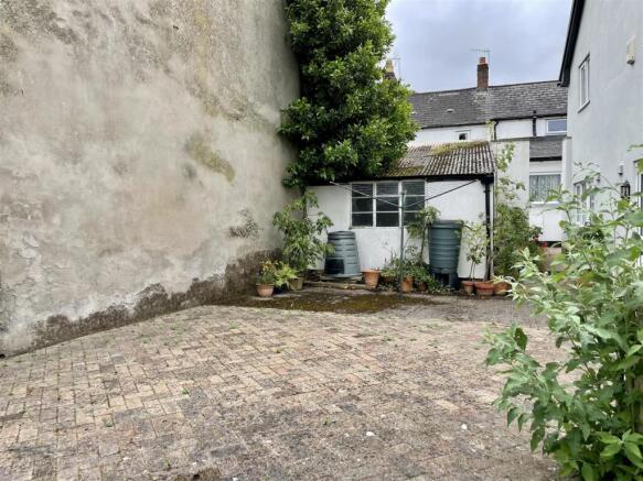Communal Garden and Drying Area