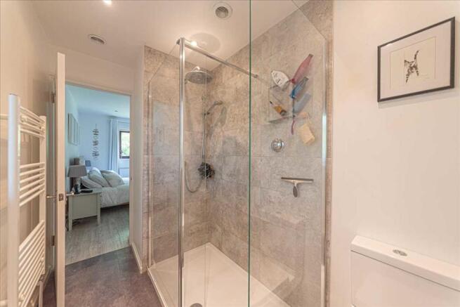 Ensuite Shower