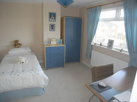 BEDROOM 3