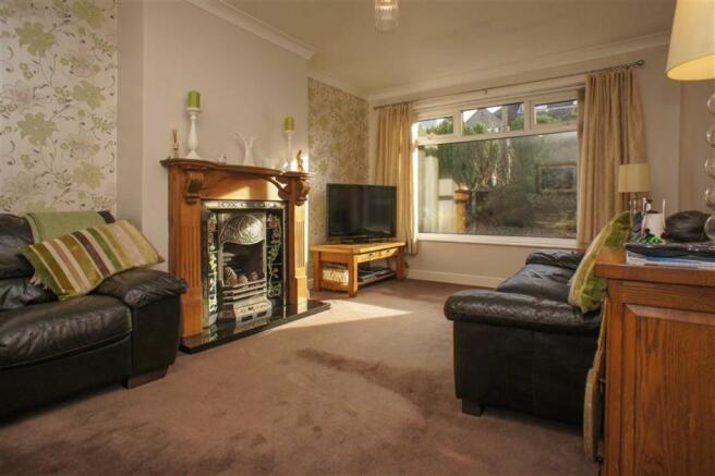 SITTING ROOM