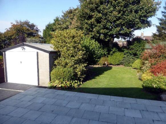 Garden / Garage